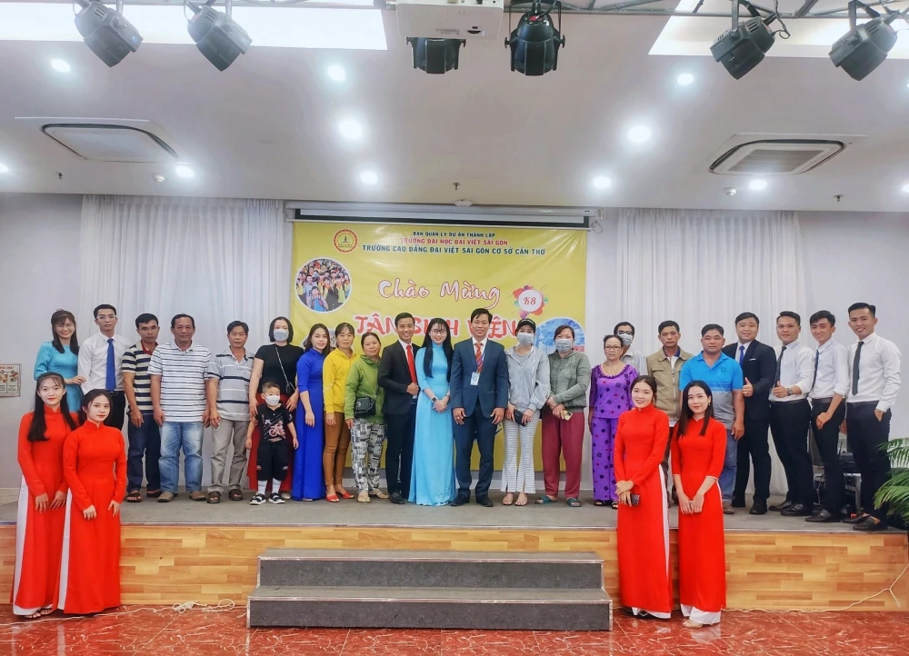 Đại Việt Cần Thơ tổ chức Lễ Khai Giảng Cho Sinh Viên Nhập Học Đợt 1 Năm Học 2022