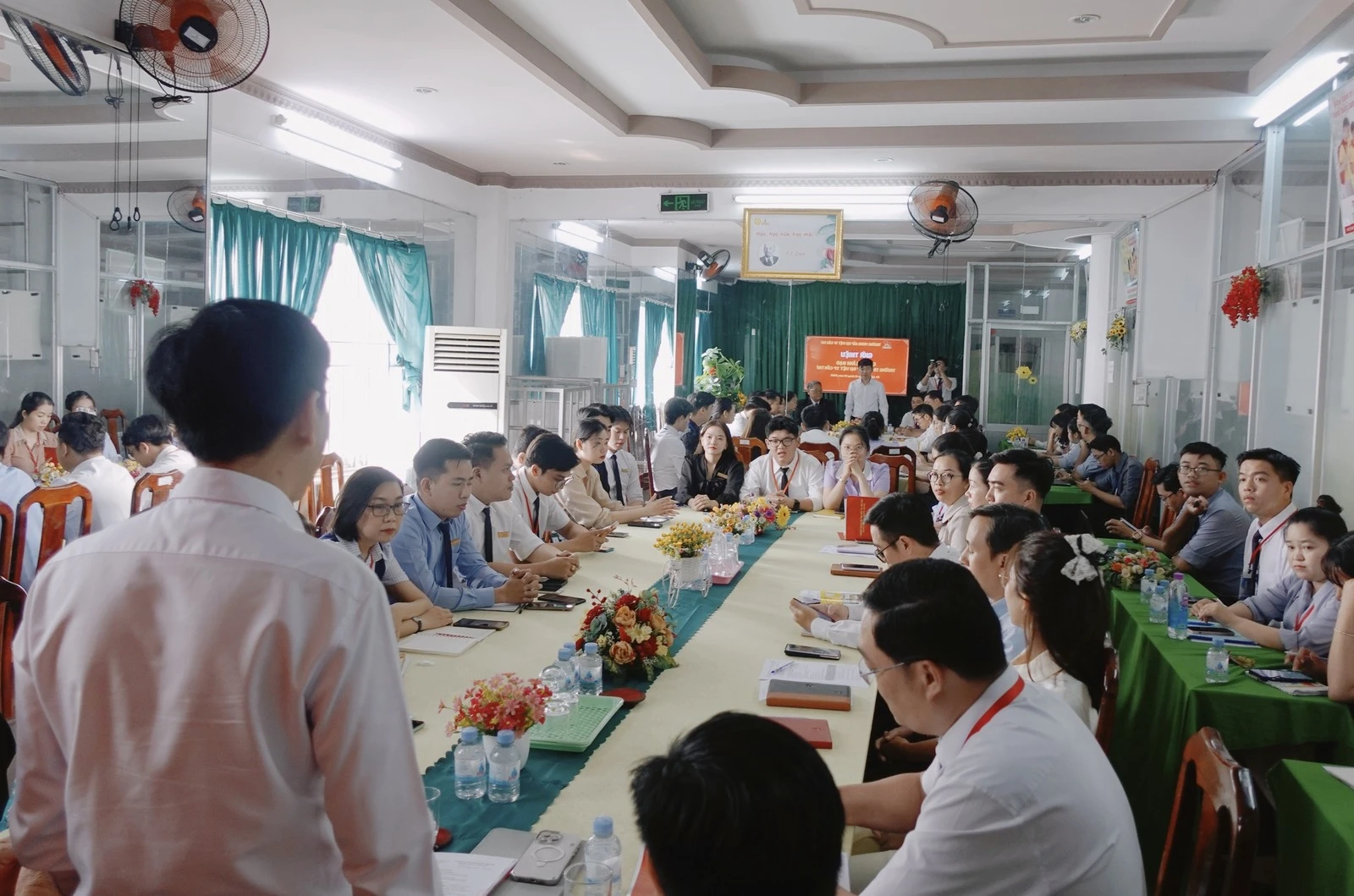 LỄ CÔNG BỐ QUYẾT ĐỊNH BỔ NHIỆM HIỆU TRƯỞNG TRƯỜNG TRUNG CẤP ĐẠI VIỆT TP. CẦN THƠ