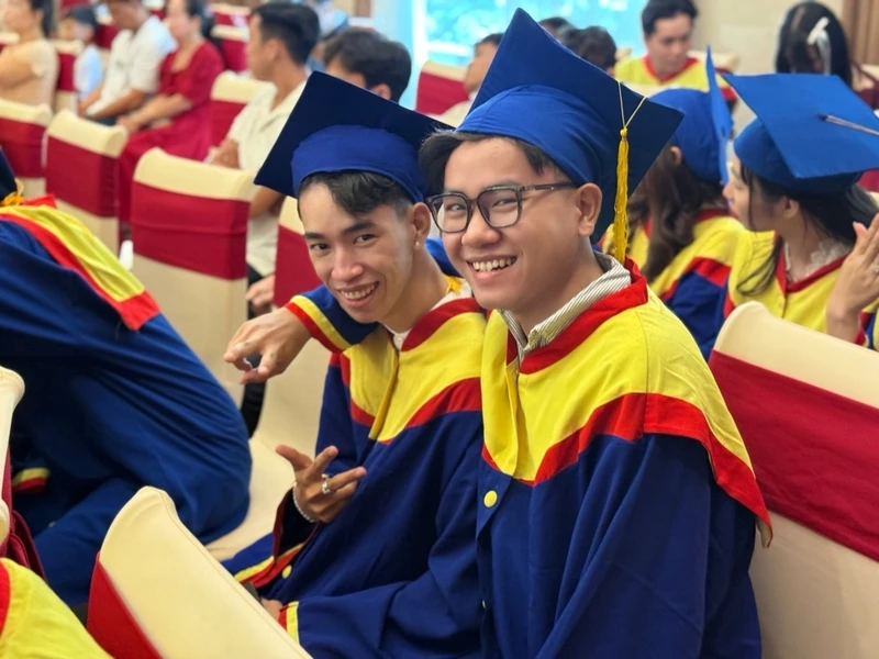 Lễ Trao Bằng Tốt Nghiệp 2025 – Bước Ngoặt Đáng Nhớ Trên Hành Trình Trưởng Thành