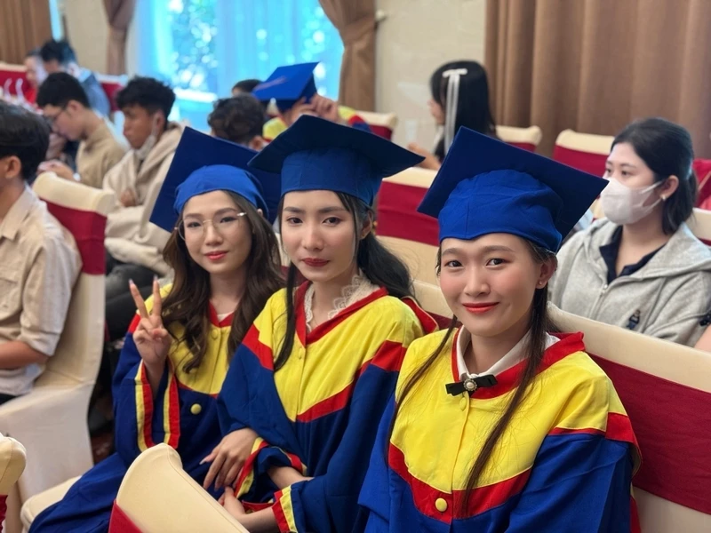 Lễ Trao Bằng Tốt Nghiệp 2025 – Bước Ngoặt Đáng Nhớ Trên Hành Trình Trưởng Thành