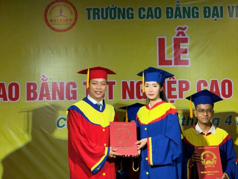 Lễ Trao Bằng Tốt Nghiệp 2025 – Bước Ngoặt Đáng Nhớ Trên Hành Trình Trưởng Thành