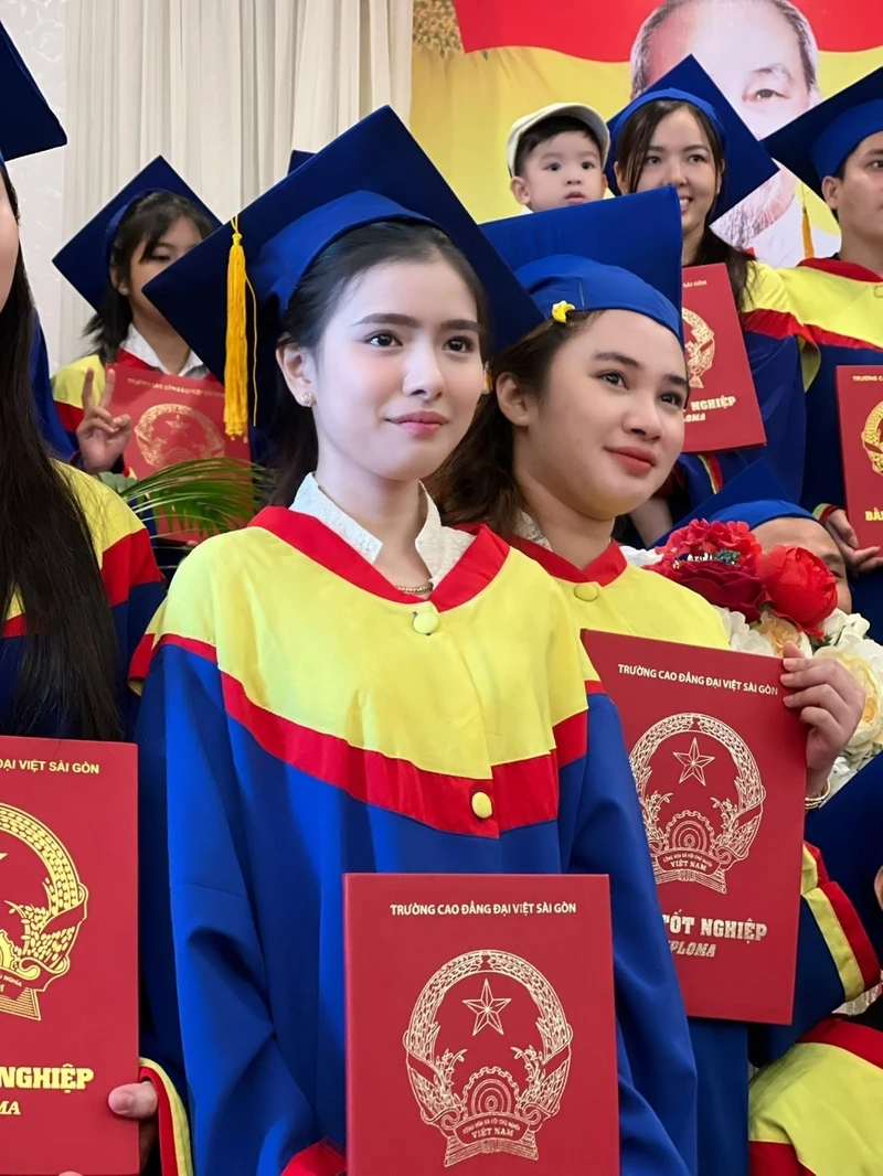 Lễ Trao Bằng Tốt Nghiệp 2025 – Bước Ngoặt Đáng Nhớ Trên Hành Trình Trưởng Thành