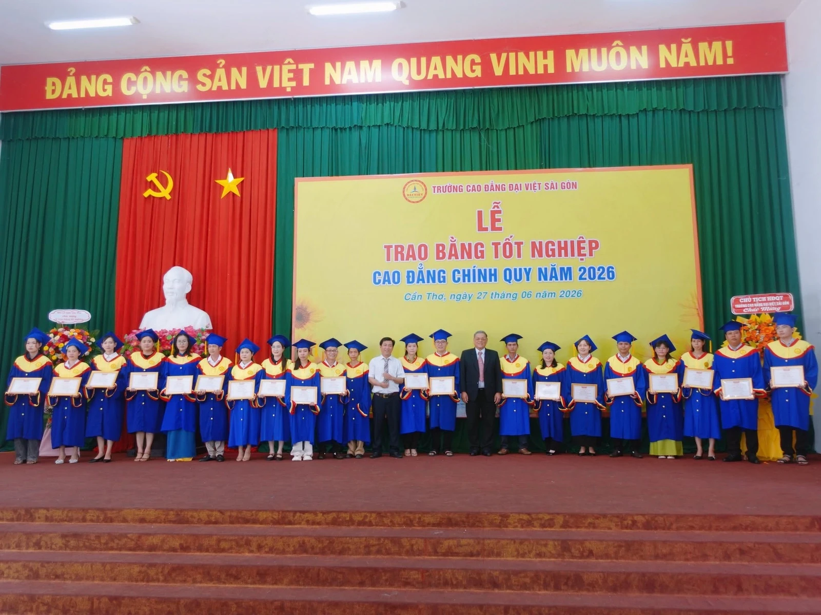 LỄ TRAO BẰNG TỐT NGHIỆP CAO ĐẲNG CHÍNH QUY 2026 – VINH DANH HƠN 250 TÂN KHOA