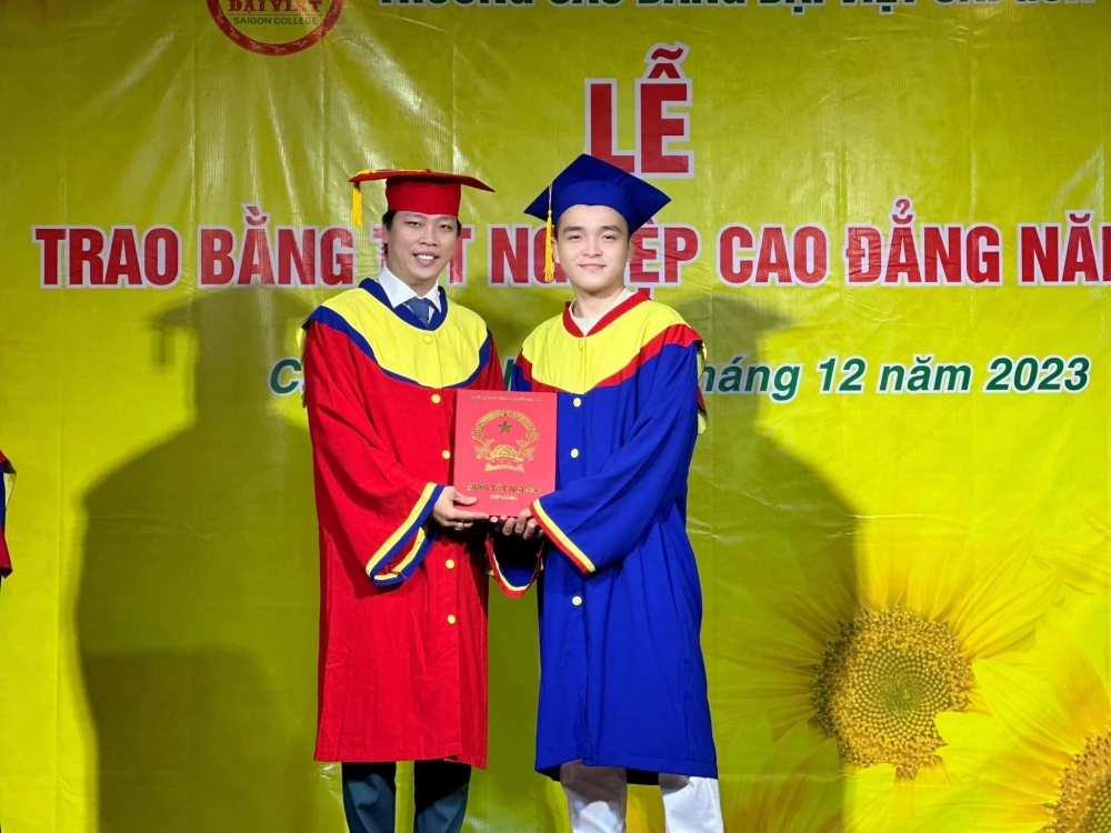 Một Cánh Cửa Mới Đã Mở, Khép Lại Chương Đẹp Nhất Của Cuộc Đời