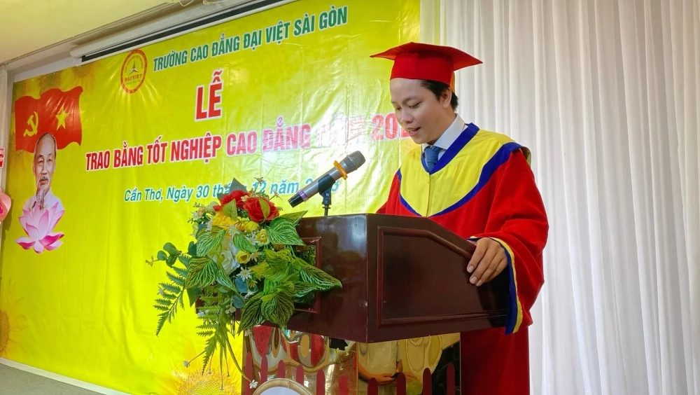 Một Cánh Cửa Mới Đã Mở, Khép Lại Chương Đẹp Nhất Của Cuộc Đời