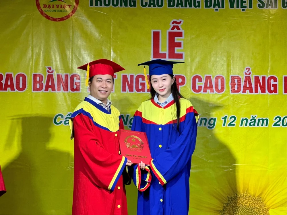 Một Cánh Cửa Mới Đã Mở, Khép Lại Chương Đẹp Nhất Của Cuộc Đời