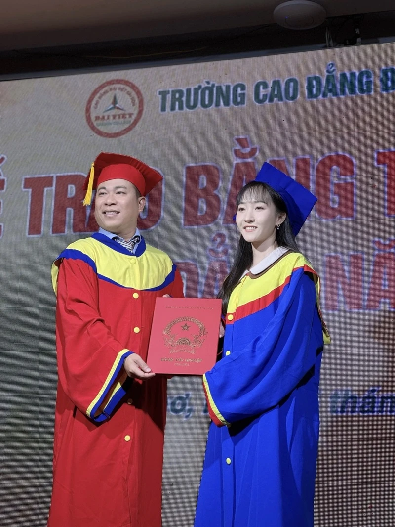 Một Cánh Cửa Mới Mở Ra, Khép Lại Chương Đẹp Nhất Cuộc Đời