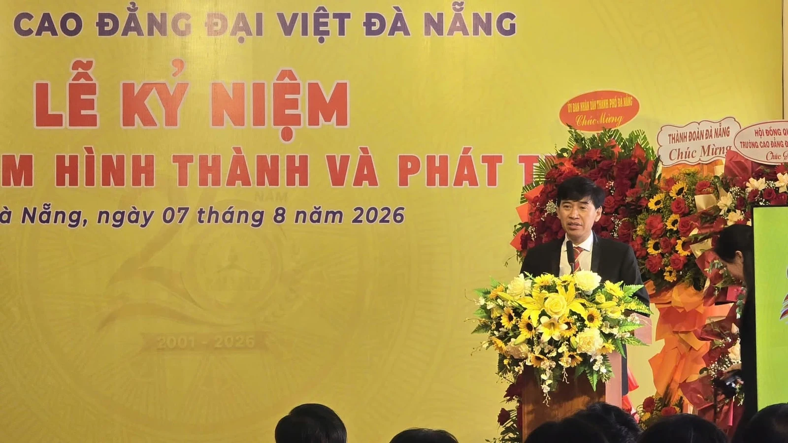 NHỮNG HÌNH ẢNH ĐẦU TIÊN TỪ LỄ KỶ NIỆM 25 NĂM HÌNH THÀNH VÀ PHÁT TRIỂN TRƯỜNG CAO ĐẲNG ĐẠI VIỆT ĐÀ NẴNG