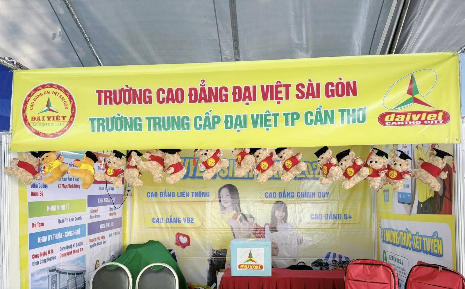 READY CHO NGÀY HỘI TUYỂN SINH 2026