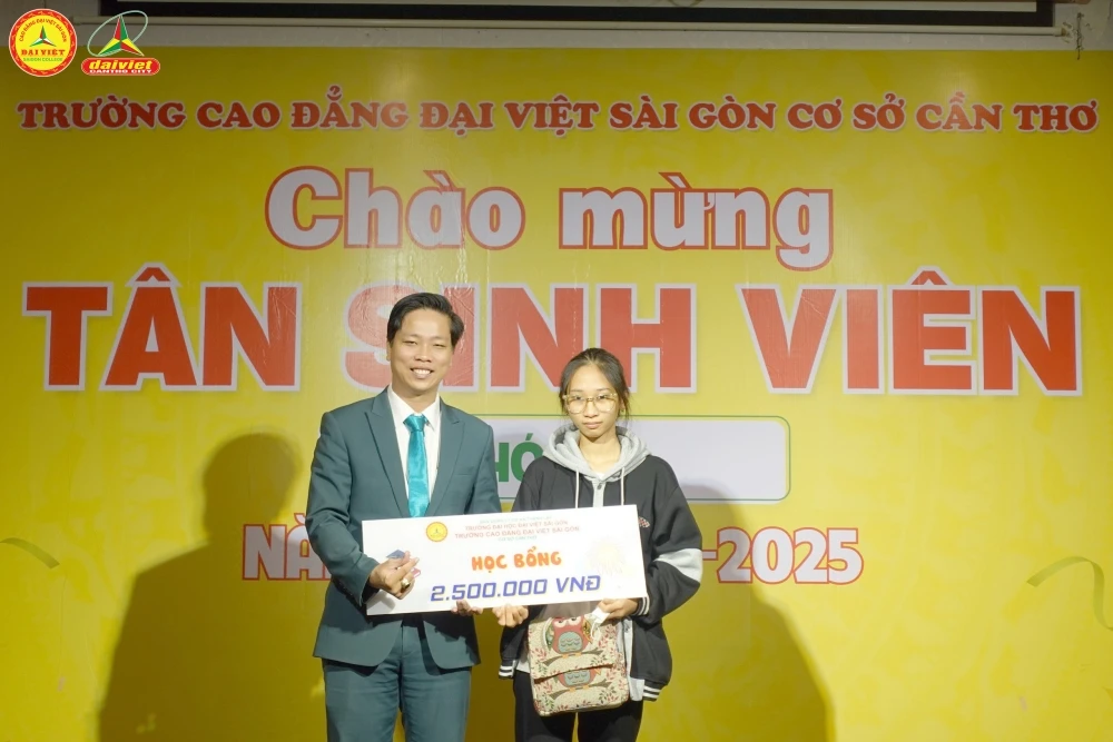 Rộn Ràng Khai Giảng Chào Mừng Tân Sinh Viên Tại Cao Đẳng Đại Việt Sài Gòn – Cơ Sở Cần Thơ