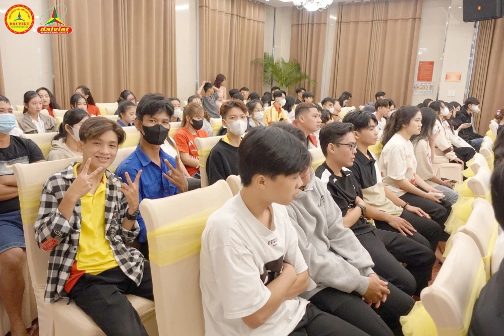 Rộn Ràng Khai Giảng Chào Mừng Tân Sinh Viên Tại Cao Đẳng Đại Việt Sài Gòn – Cơ Sở Cần Thơ