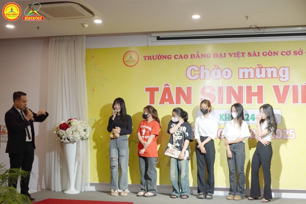 Rộn Ràng Khai Giảng Chào Mừng Tân Sinh Viên Tại Cao Đẳng Đại Việt Sài Gòn – Cơ Sở Cần Thơ