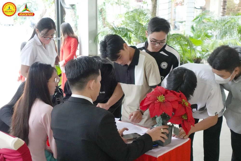 Rộn Ràng Khai Giảng Chào Mừng Tân Sinh Viên Tại Cao Đẳng Đại Việt Sài Gòn – Cơ Sở Cần Thơ