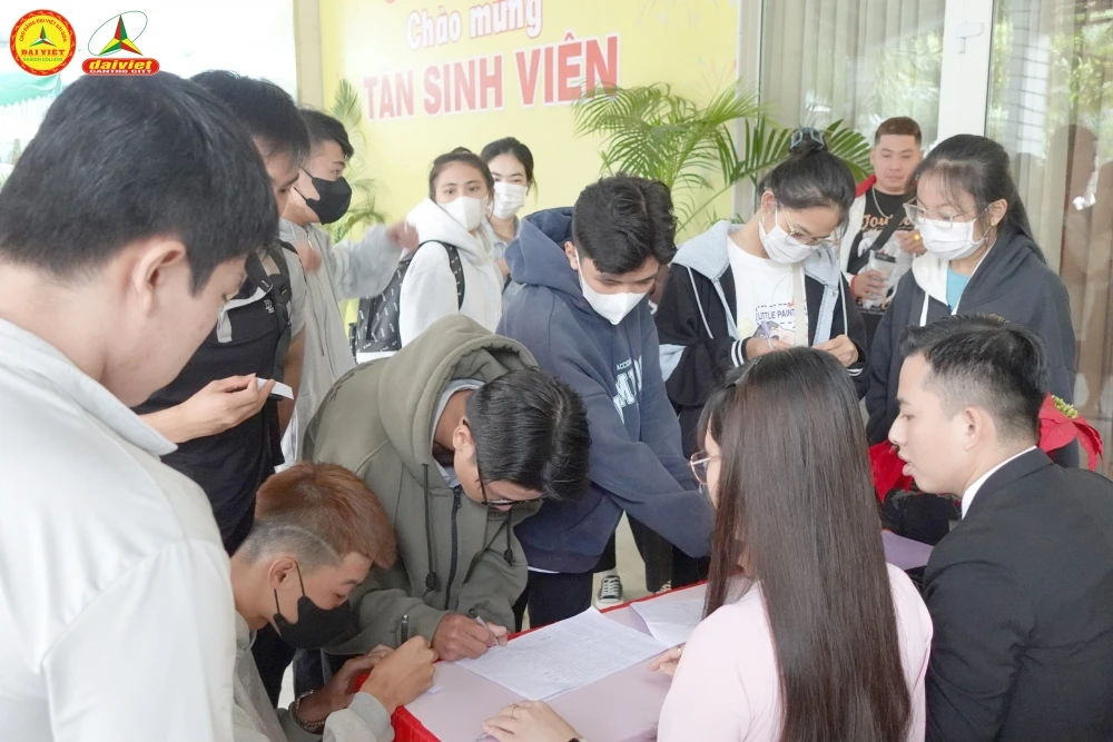 Rộn Ràng Khai Giảng Chào Mừng Tân Sinh Viên Tại Cao Đẳng Đại Việt Sài Gòn – Cơ Sở Cần Thơ