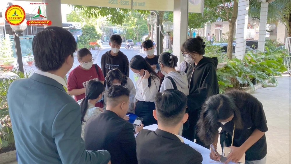 Rộn Ràng Không Khí Khai Giảng Của Tân Sinh Viên Trường Cao Đẳng Đại Việt Sài Gòn Cơ Sở Cần Thơ