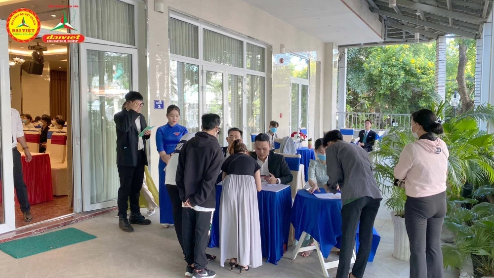 Rộn Ràng Không Khí Khai Giảng Của Tân Sinh Viên Trường Cao Đẳng Đại Việt Sài Gòn Cơ Sở Cần Thơ