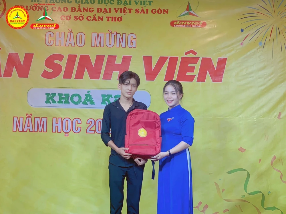 Rộn Ràng Không Khí Khai Giảng Của Tân Sinh Viên Trường Cao Đẳng Đại Việt Sài Gòn Cơ Sở Cần Thơ