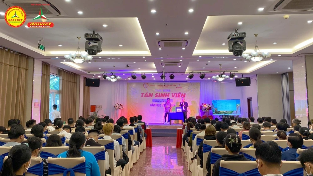 Rộn Ràng Không Khí Khai Giảng Của Tân Sinh Viên Trường Cao Đẳng Đại Việt Sài Gòn Cơ Sở Cần Thơ