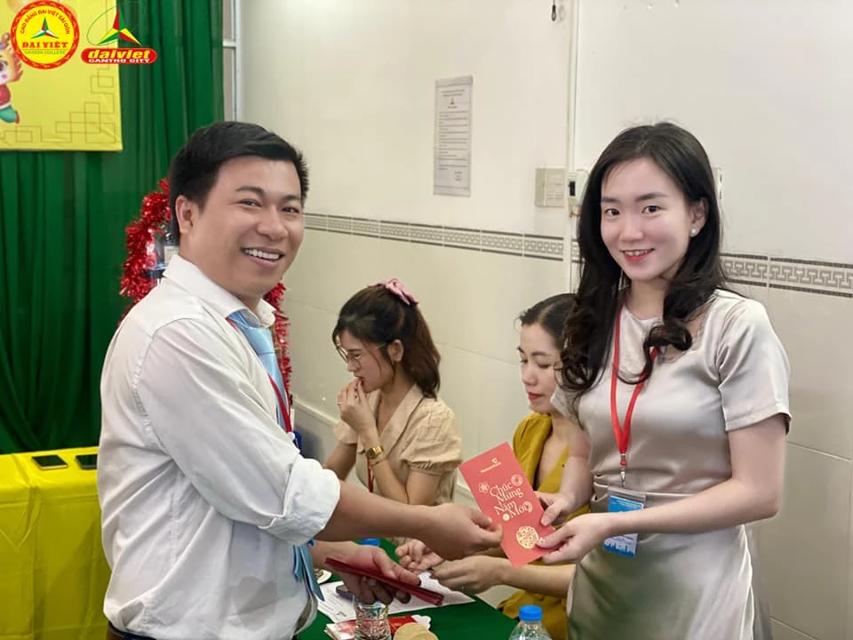 Tân Niên Khai Xuân Giáp Thìn 2024