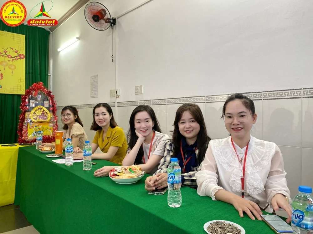 Tân Niên Khai Xuân Giáp Thìn 2024