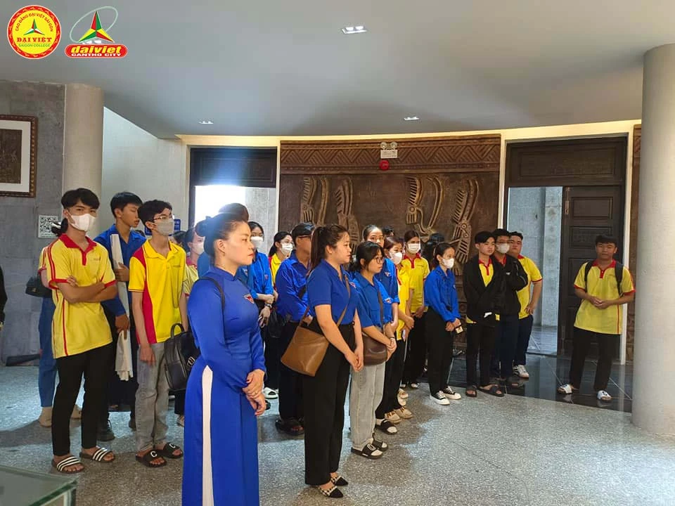 Thanh Niên Đại Việt Cần Thơ Về Nguồn Dâng Hương Quốc Tổ Hùng Vương – Hành Trình Tri Ân Và Tự Hào Dân Tộc