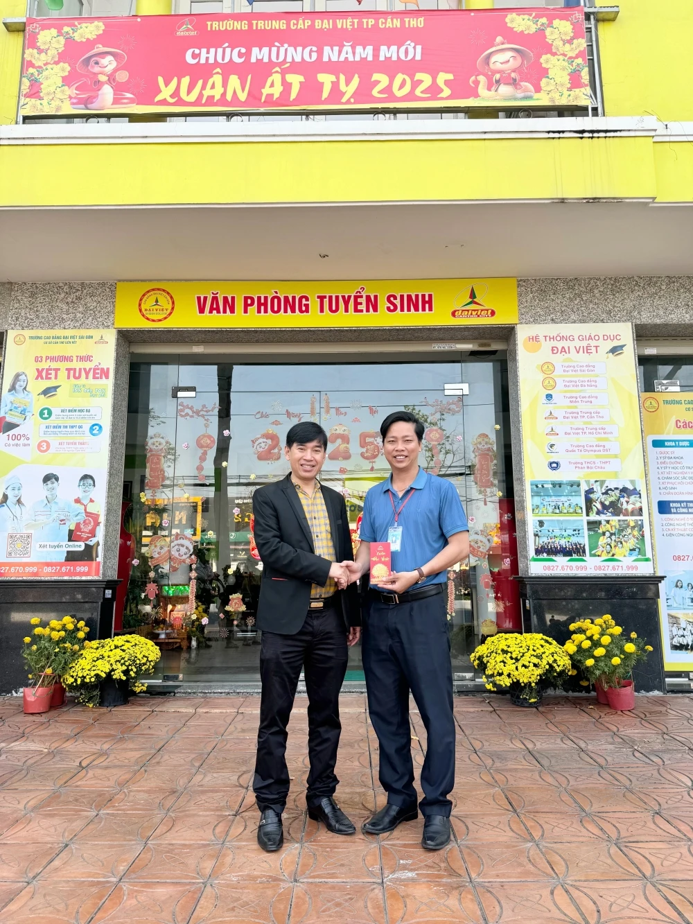 Thầy Chủ tịch HĐQT chúc Tết tập thể Đại Việt Cần Thơ