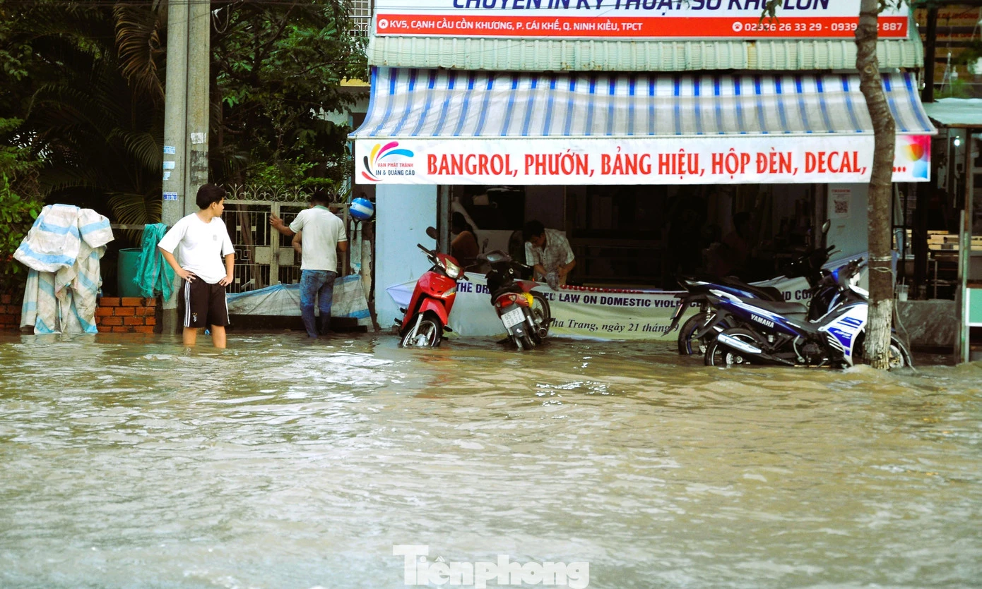 Triều Cường Tại Cần Thơ 'Bất Ngờ' Lập Kỷ Lục Mới