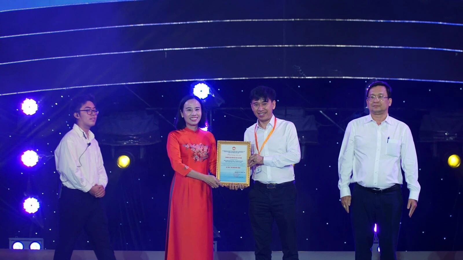 TRƯỜNG CAO ĐẲNG ĐẠI VIỆT SÀI GÒN CHUNG TAY THÀNH PHỐ NGHĨA TÌNH – KẾT NỐI YÊU THƯƠNG