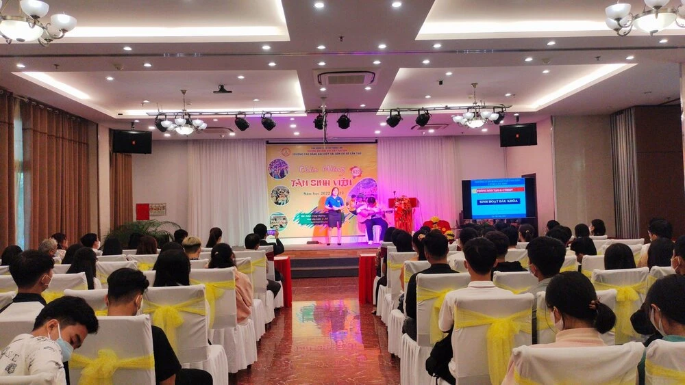 Đại Việt Cần Thơ tổ chức Lễ Khai Giảng Cho Sinh Viên Nhập Học Đợt 2 Năm Học 2022 - 2023