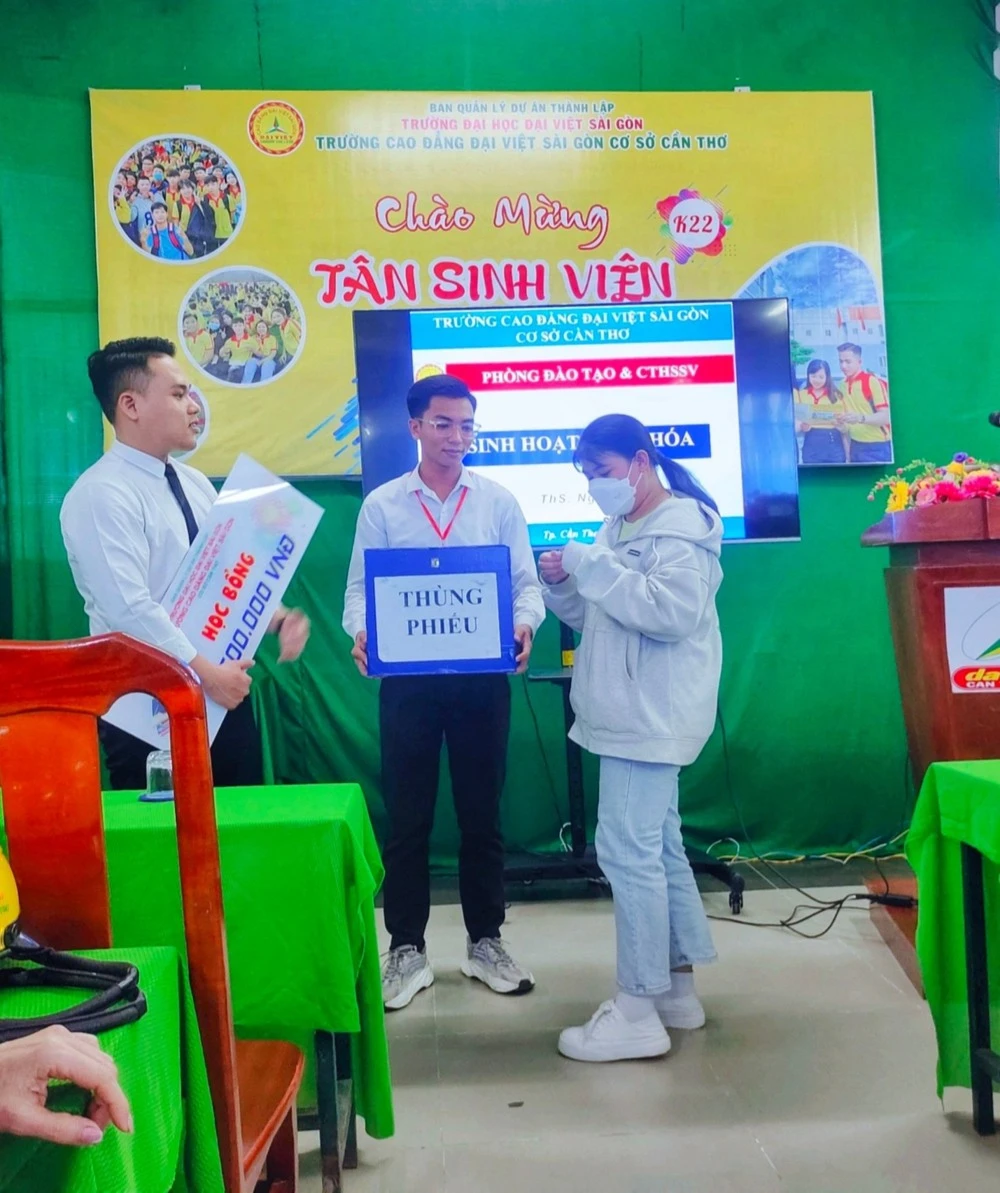 Đại Việt Cần Thơ tổ chức Lễ Khai Giảng Cho Sinh Viên Nhập Học Đợt 4 Năm Học 2022 - 2023
