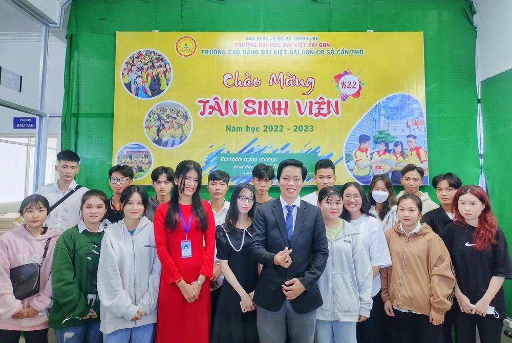 Đại Việt Cần Thơ tổ chức Lễ Khai Giảng Cho Sinh Viên Nhập Học Đợt 4 Năm Học 2022 - 2023