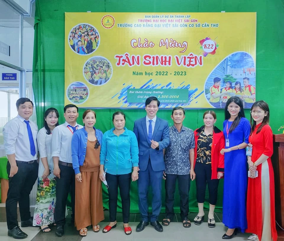 Đại Việt Cần Thơ tổ chức Lễ Khai Giảng Cho Sinh Viên Nhập Học Đợt 5 Năm Học 2022 - 2023