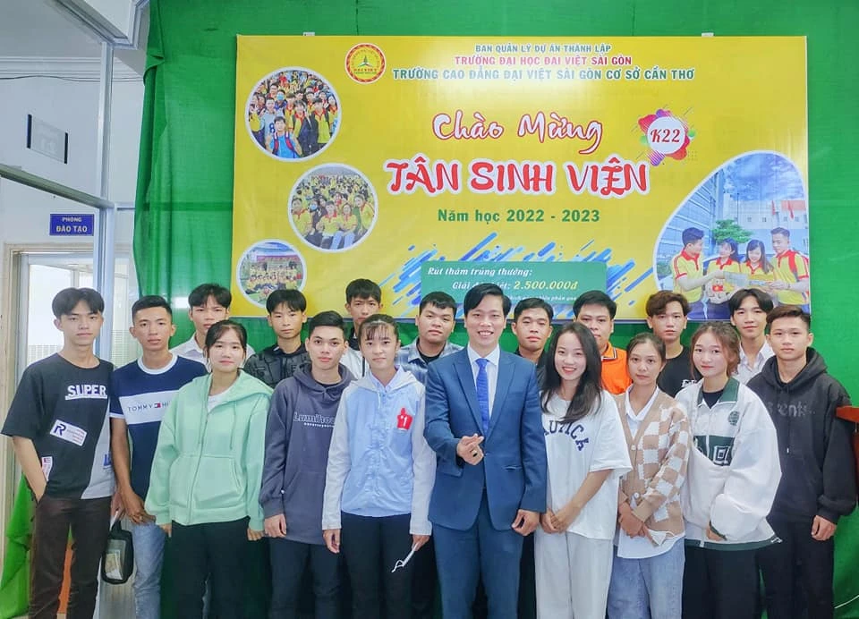 Đại Việt Cần Thơ tổ chức Lễ Khai Giảng Cho Sinh Viên Nhập Học Đợt 5 Năm Học 2022 - 2023