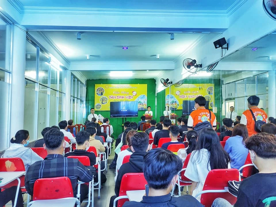 Đại Việt Cần Thơ tổ chức Lễ Khai Giảng Cho Sinh Viên Nhập Học Đợt 5 Năm Học 2022 - 2023
