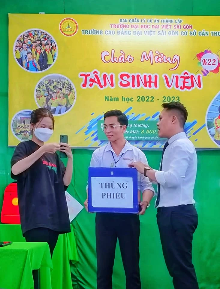 Đại Việt Cần Thơ tổ chức Lễ Khai Giảng Cho Sinh Viên Nhập Học Đợt 5 Năm Học 2022 - 2023