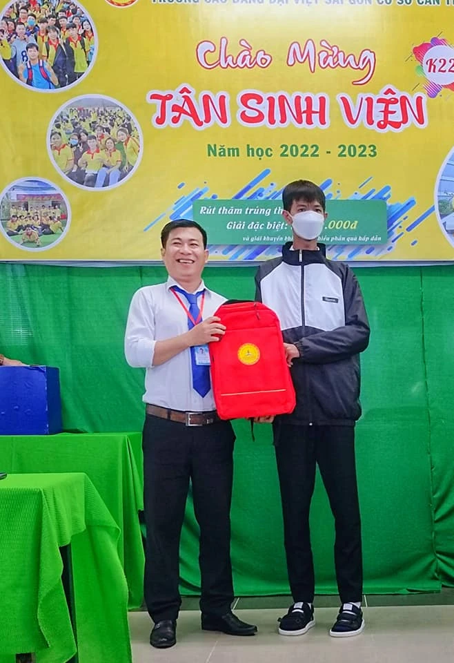 Đại Việt Cần Thơ tổ chức Lễ Khai Giảng Cho Sinh Viên Nhập Học Đợt 5 Năm Học 2022 - 2023