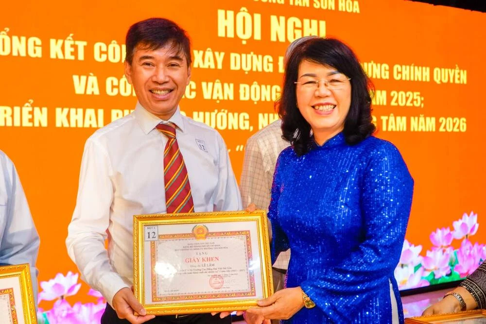 TRƯỜNG CAO ĐẲNG ĐẠI VIỆT SÀI GÒN VINH DỰ NHẬN KHEN THƯỞNG TẠI HỘI NGHỊ TỔNG KẾT CÔNG TÁC NĂM 2025