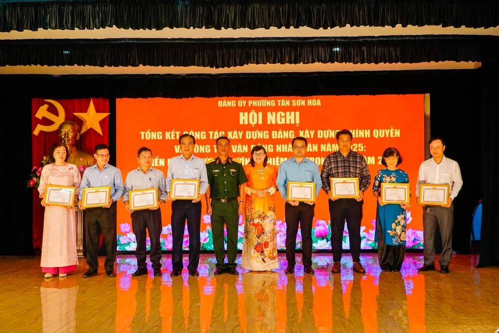 TRƯỜNG CAO ĐẲNG ĐẠI VIỆT SÀI GÒN VINH DỰ NHẬN KHEN THƯỞNG TẠI HỘI NGHỊ TỔNG KẾT CÔNG TÁC NĂM 2025