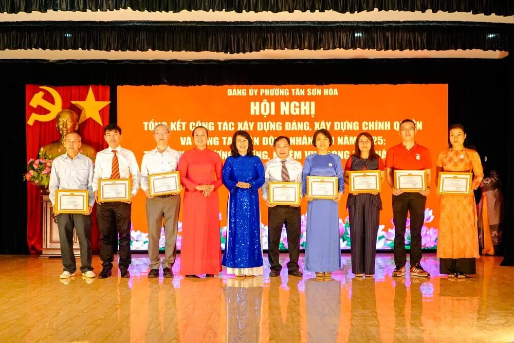 TRƯỜNG CAO ĐẲNG ĐẠI VIỆT SÀI GÒN VINH DỰ NHẬN KHEN THƯỞNG TẠI HỘI NGHỊ TỔNG KẾT CÔNG TÁC NĂM 2025