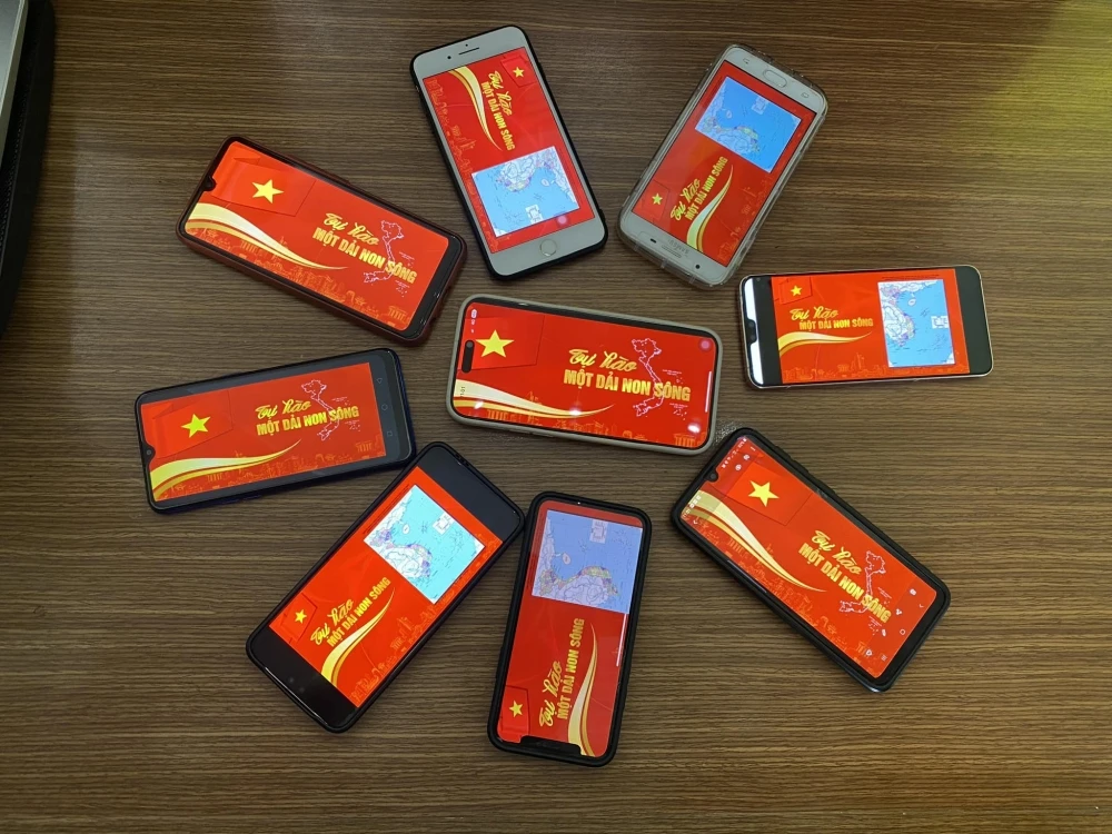 Tự Hào Non Sông Việt Nam - Đại Việt Cần Thơ Lan Toả Tình Yêu Với Hình Dáng Tổ Quốc