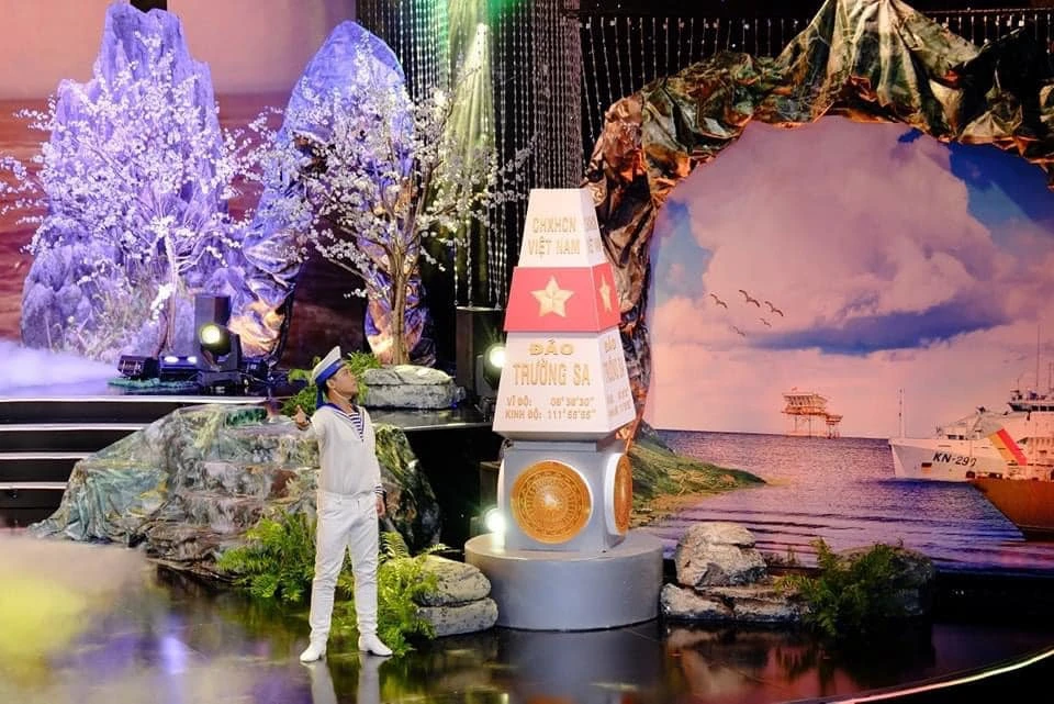 Ủng Hộ 300 Triệu Đồng Lan Tỏa Tình Yêu Quê Hương Biển Đảo