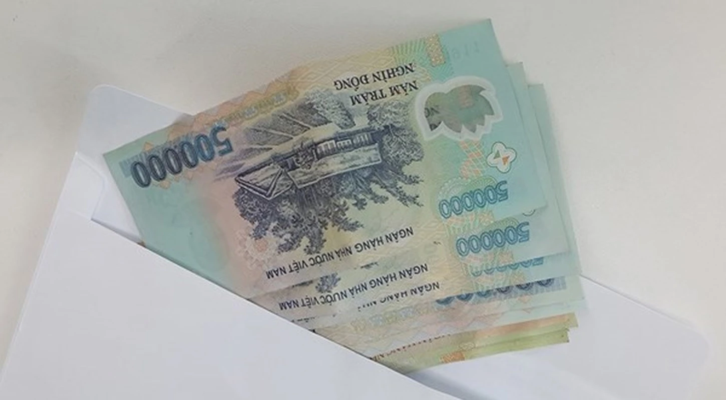 6 Cách Phân Biệt Tiền Giả Hiệu Quả