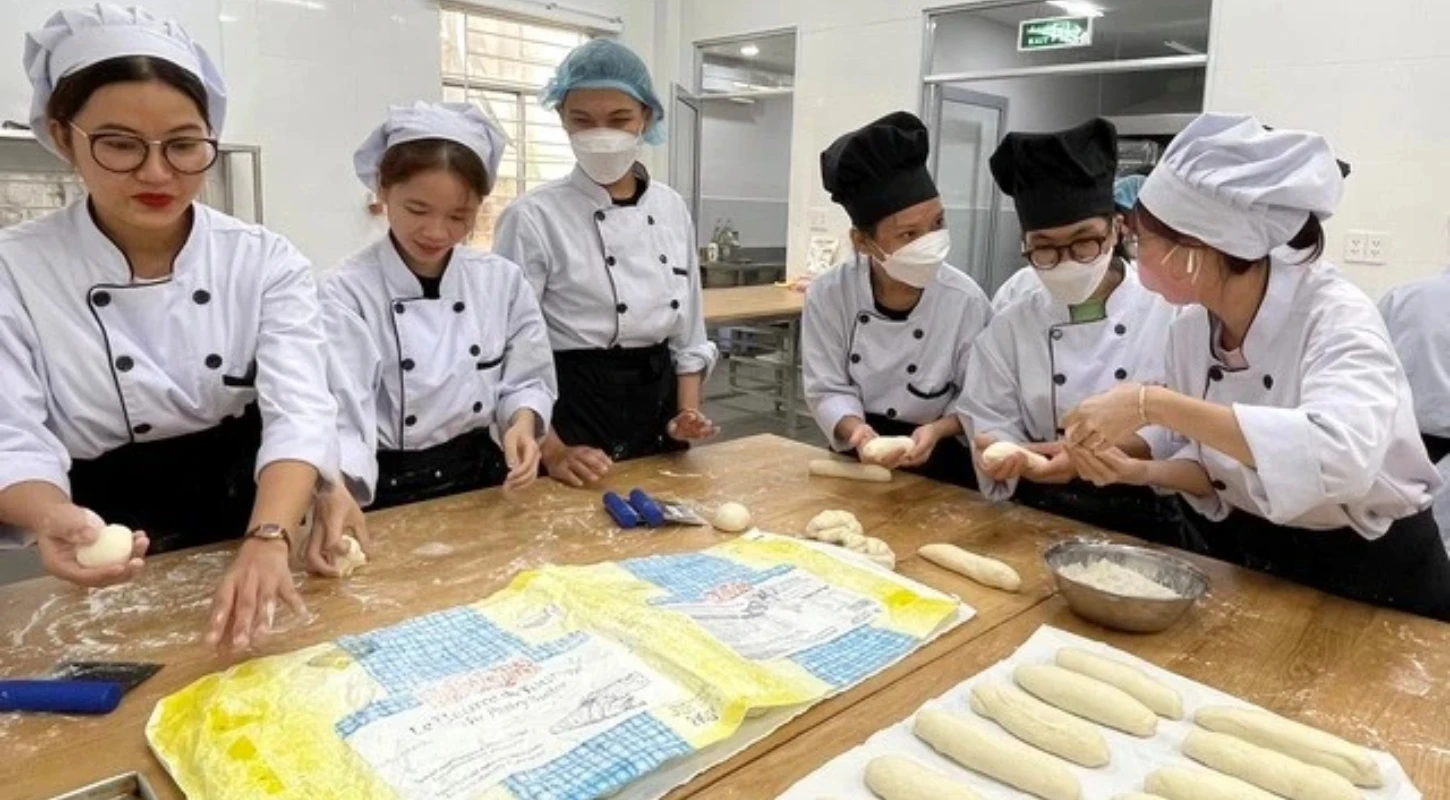 Bỏ Quy Định Cộng Điểm Nghề Xét Tốt Nghiệp Thpt: Vì Sao?