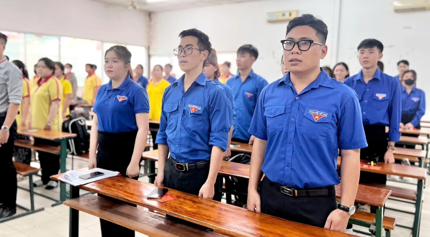 Cảm Nghĩ Đoàn Viên