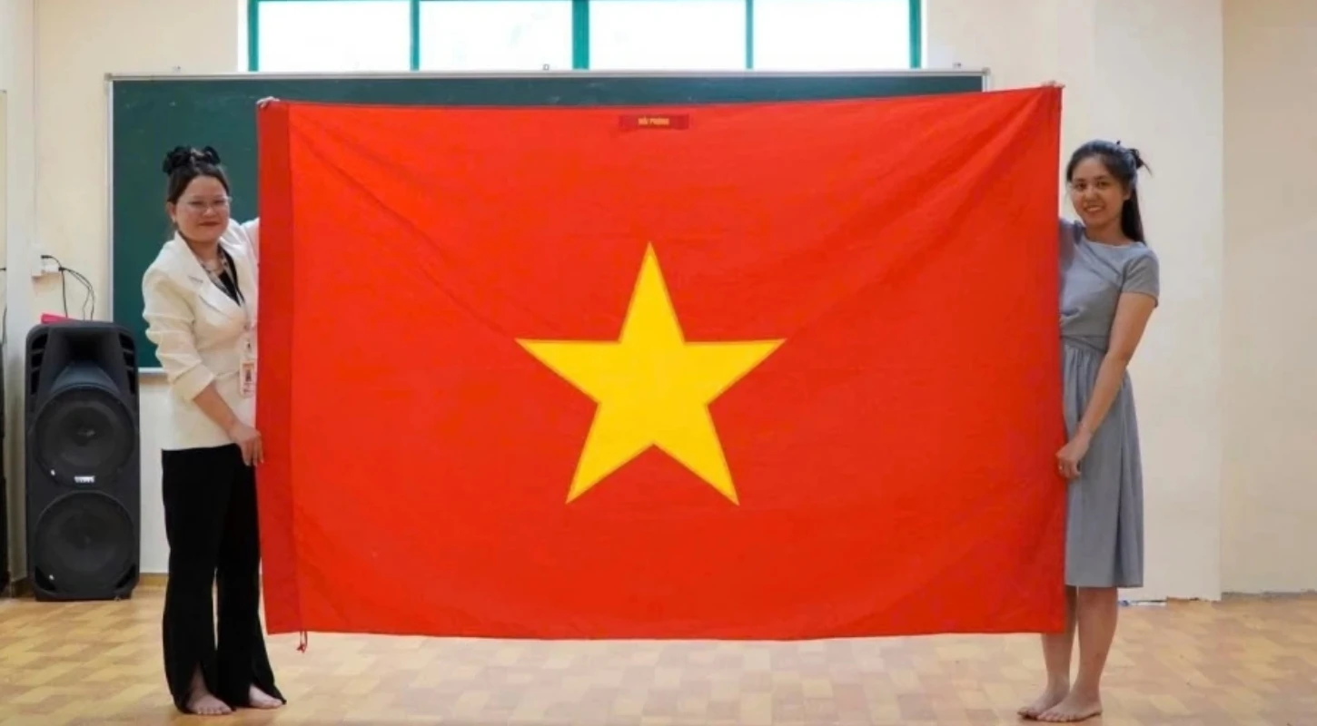 Công Tác Chuẩn Bị Triển Lãm Quốc Kỳ Việt Nam – Non Sông Liền Một Dải