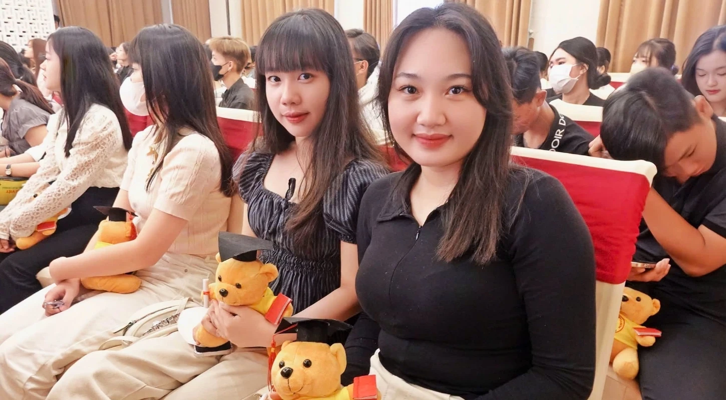 ĐẠI VIỆT CẦN THƠ CHÀO ĐÓN TÂN SINH VIÊN K26