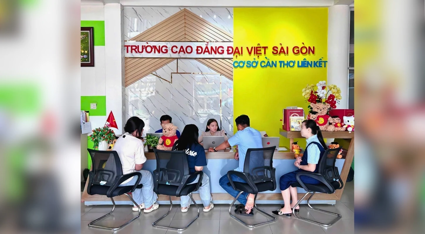 ĐIỀU GÌ KHIẾN NHIỀU PHỤ HUYNH ĐẾN ĐẠI VIỆT CẦN THƠ MỖI NGÀY?