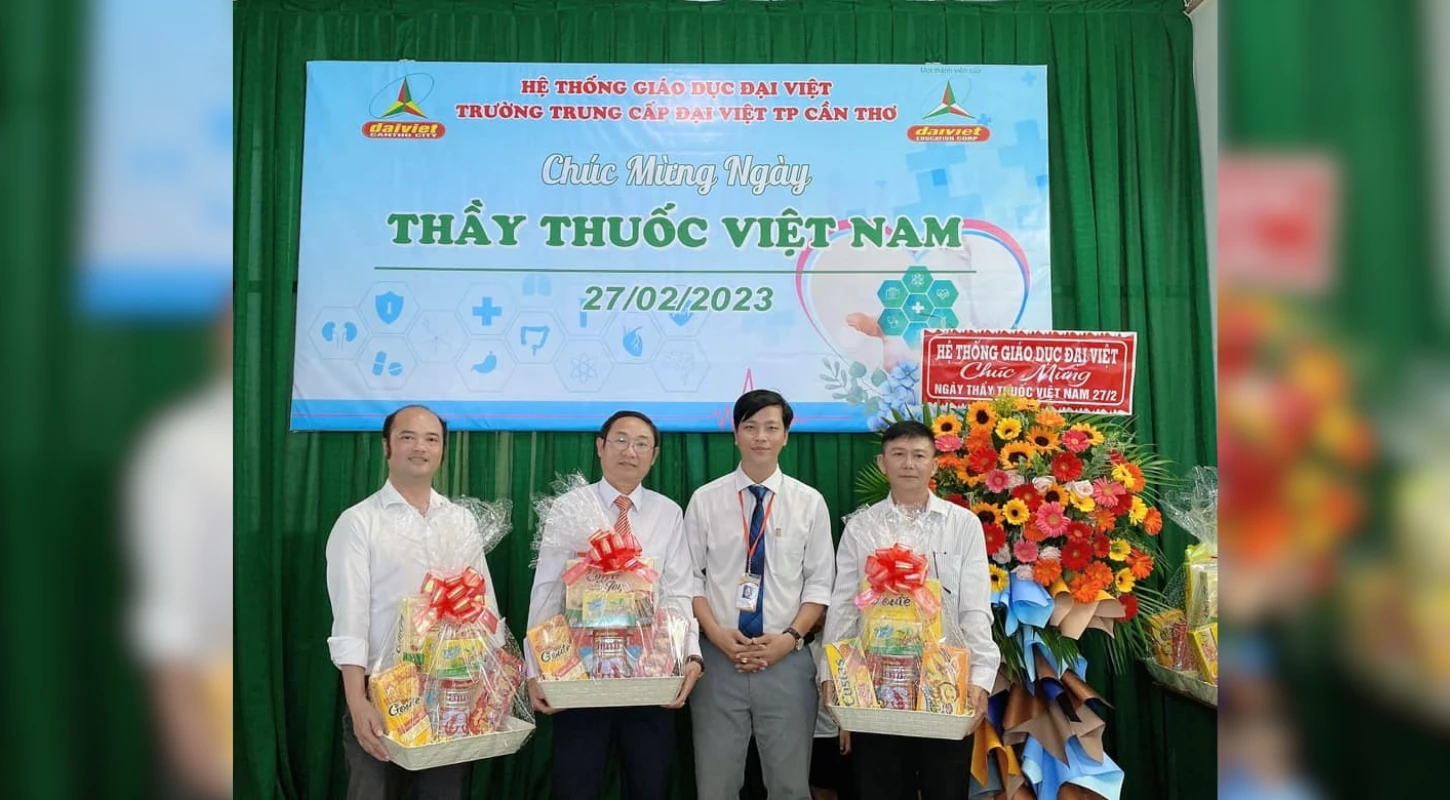 Kỷ Niệm 68 Năm Ngày Thầy Thuốc Việt Nam
