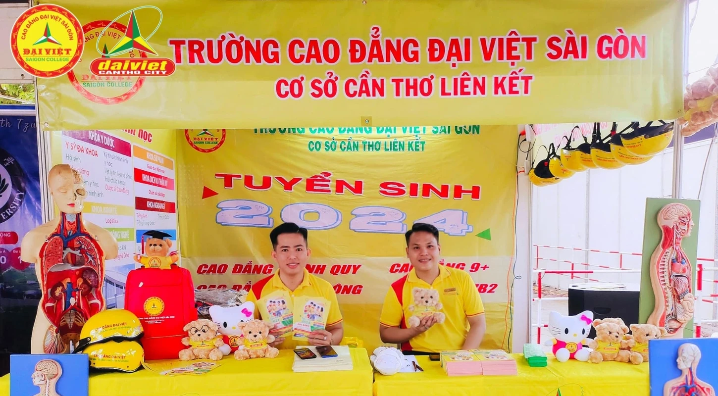 Ngày Hội Tuyển Sinh Trường Đại Việt Cần Thơ 2024