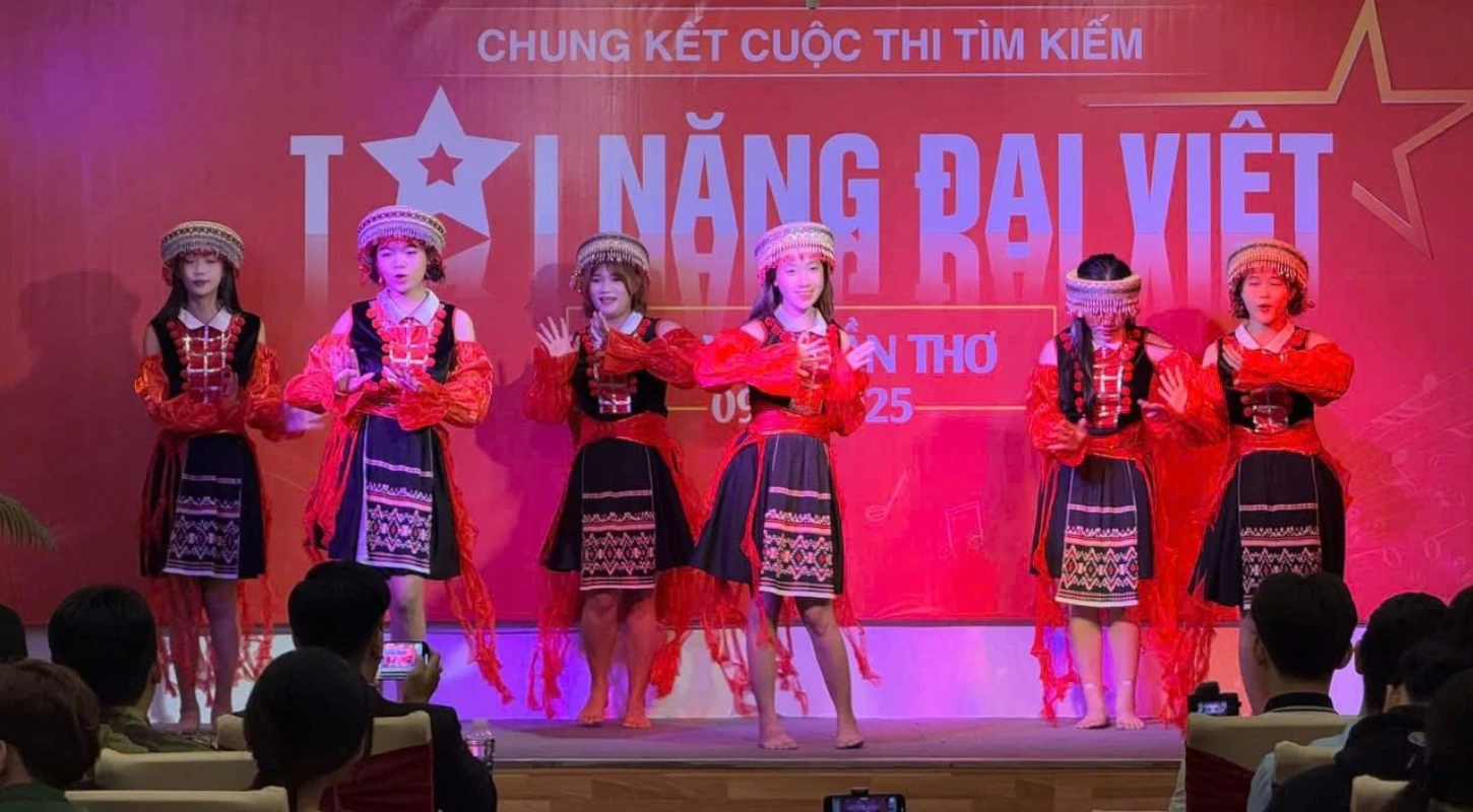 Những Khoảnh Khắc Đáng Nhớ Chung Kết Tìm Kiếm Tài Năng Đại Việt Cần Thơ 2025